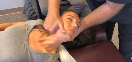 Мануальный массаж позвоночника и спины